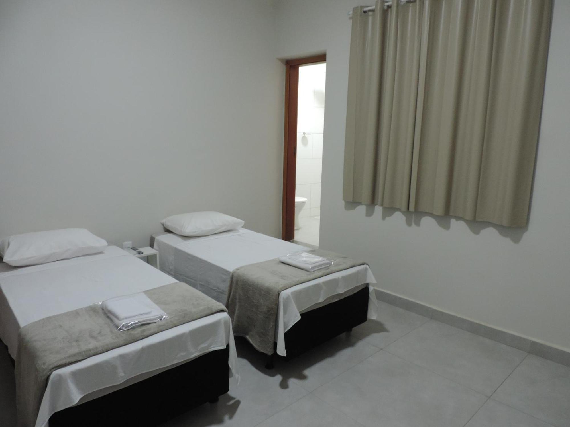 Sb Hospedaria Pousada Uberaba Extérieur photo