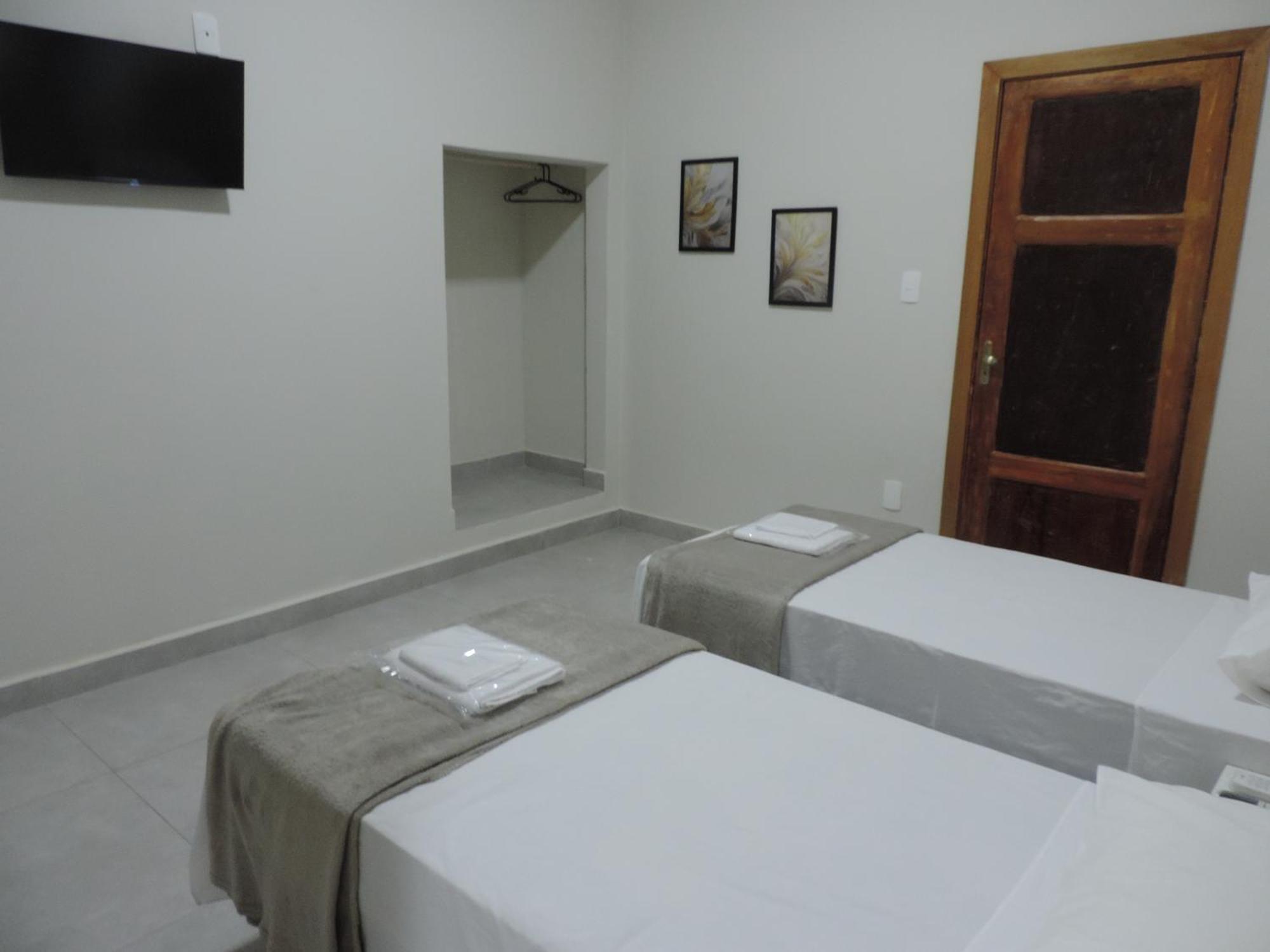 Sb Hospedaria Pousada Uberaba Extérieur photo