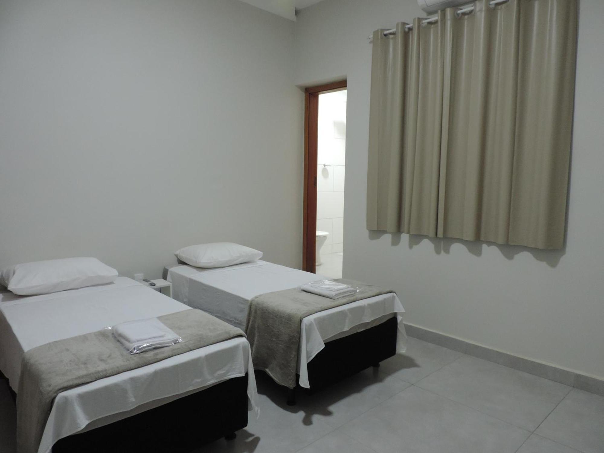 Sb Hospedaria Pousada Uberaba Extérieur photo